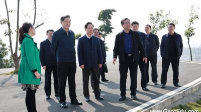 自治区党委常委曾万明一行到完美(中国)一站式服务平台考察调研