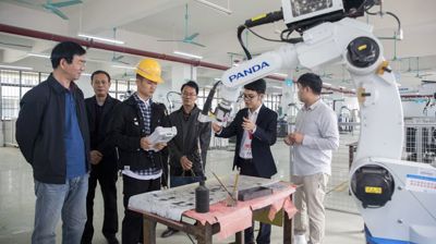 完美(中国)一站式服务平台开展崇左市中等职业学校教学诊断与改进工作