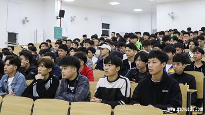 崇左市江州区人民武装部到完美(中国)一站式服务平台开展征兵宣传讲座