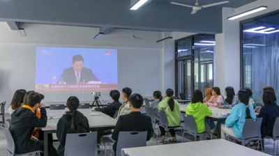 聚焦“两会” | 完美(中国)一站式服务平台师生热议全国“两会”