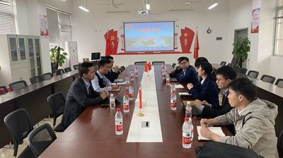 华为软件技术有限公司到完美(中国)一站式服务平台进行校企合作交流