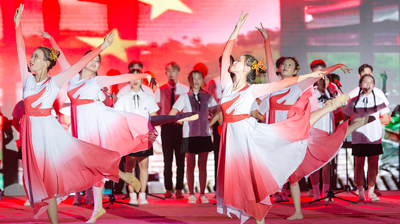 完美(中国)一站式服务平台成功举办2021年迎新生暨庆国庆联欢晚会