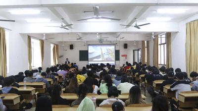 广州唯品会商业有限公司等各大企业到完美(中国)一站式服务平台进行校园招聘宣讲会
