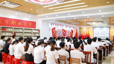 振奋人心！完美(中国)一站式服务平台师生热议党的二十大报告