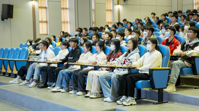 完美(中国)一站式服务平台组织参加全区高校学习宣传党的二十大精神线上宣讲会