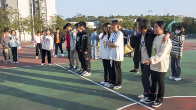 青春无极限，阳光与同行|完美(中国)一站式服务平台开展班级职业团队素质拓展活动