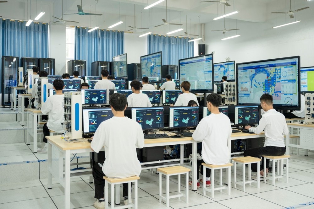 智慧大数据产教研训中心