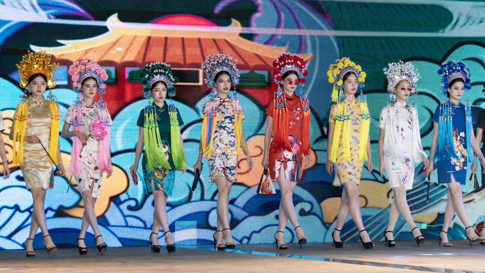 《戏韵新潮》特写（左翊摄） (1)