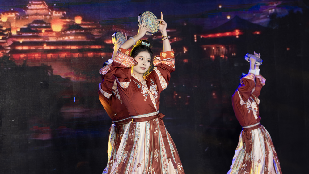 《青玉案 元夕》特写（左翊摄） (1)