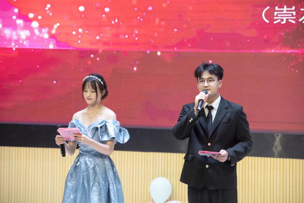 撒大网的撒大苏打